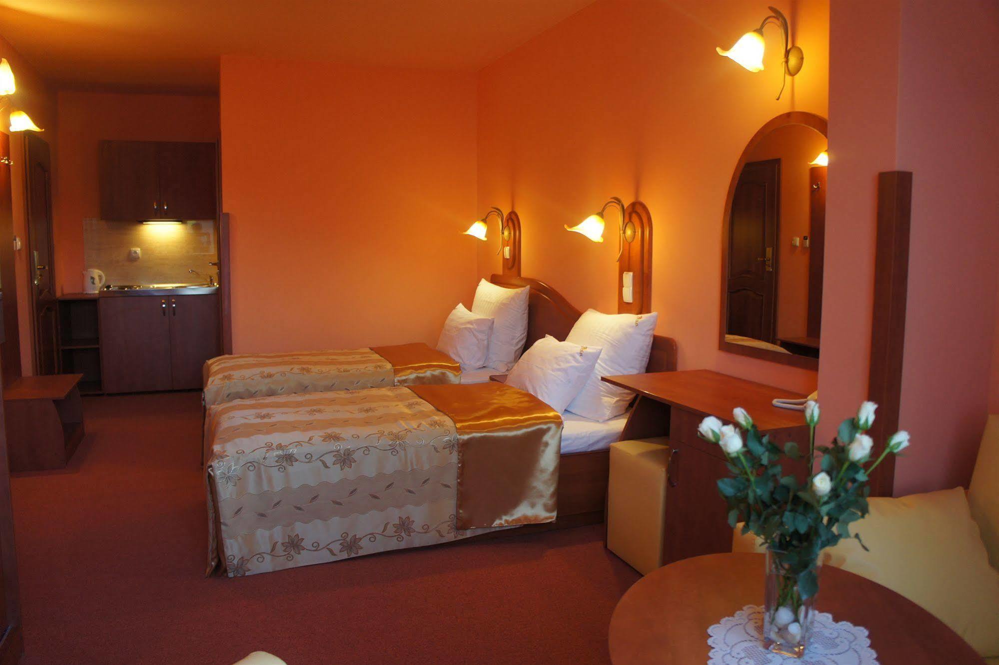 Aparthotel Adler คราคูฟ ภายนอก รูปภาพ