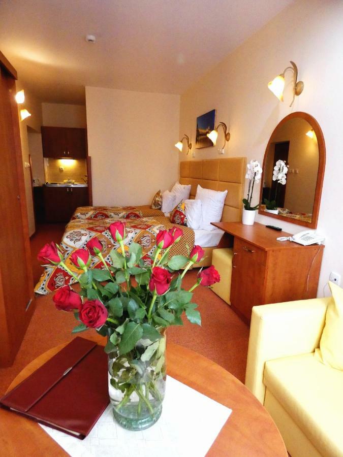 Aparthotel Adler คราคูฟ ภายนอก รูปภาพ